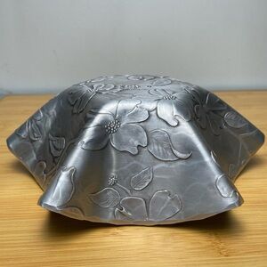 Vintage Wendell August Floral Hand hammered Metal Aluminum Bowl
